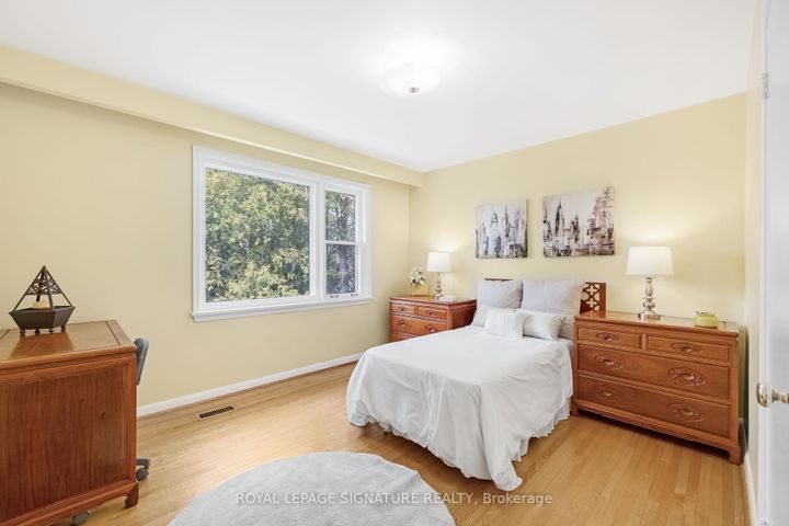 Photo 20 at 12 Feldbar Court, Willowdale East, Toronto