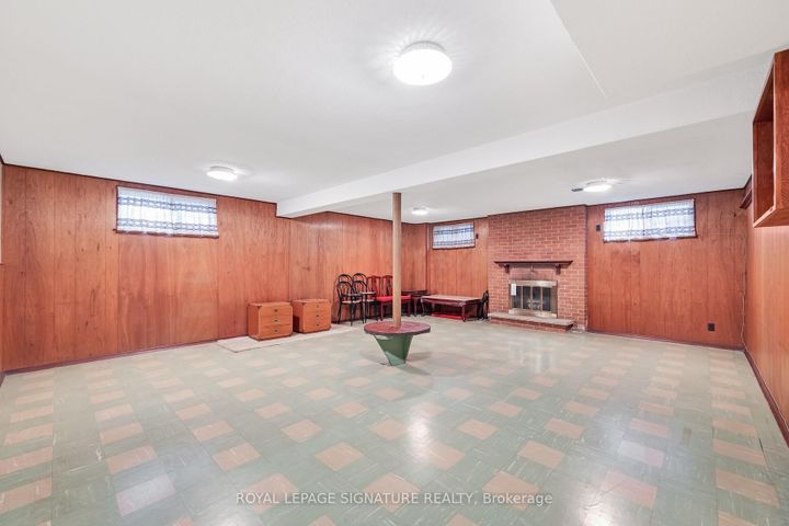 Photo 26 at 12 Feldbar Court, Willowdale East, Toronto