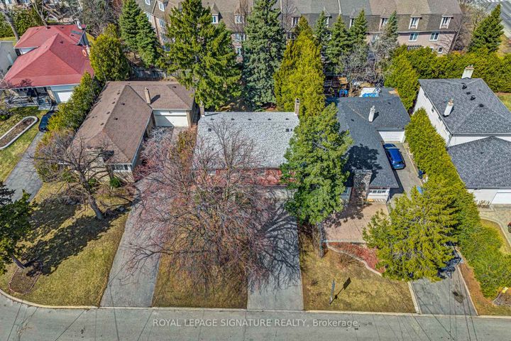 Photo 35 at 12 Feldbar Court, Willowdale East, Toronto
