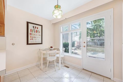 Photo 9 at 12 Feldbar Court, Willowdale East, Toronto
