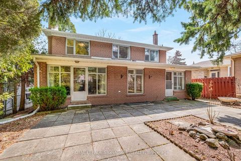 Photo 30 at 12 Feldbar Court, Willowdale East, Toronto