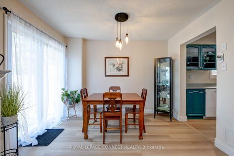 Photo 13 at 59 Bar Harbour Square, Centennial Scarborough, Toronto