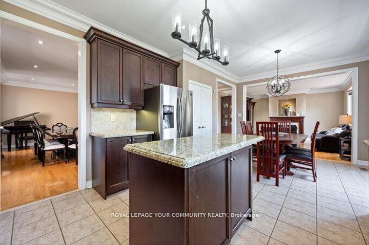 Photo 20 at 40 Barberry Crescent, Oak Ridges, Richmond Hill