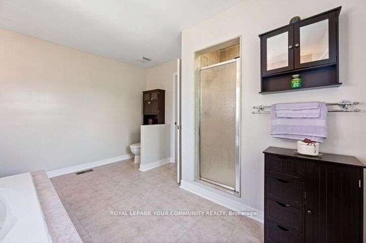 Photo 30 at 40 Barberry Crescent, Oak Ridges, Richmond Hill