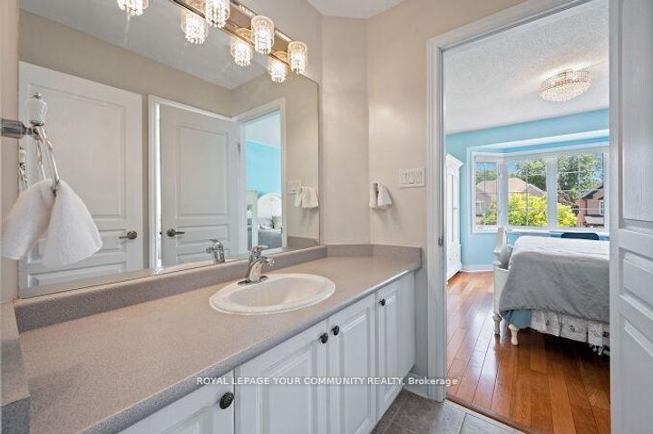 Photo 33 at 40 Barberry Crescent, Oak Ridges, Richmond Hill