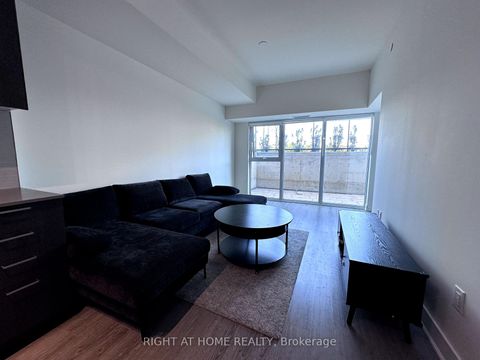 Photo 13 at 015 - 185 Deerfield Road, Central Newmarket, Newmarket