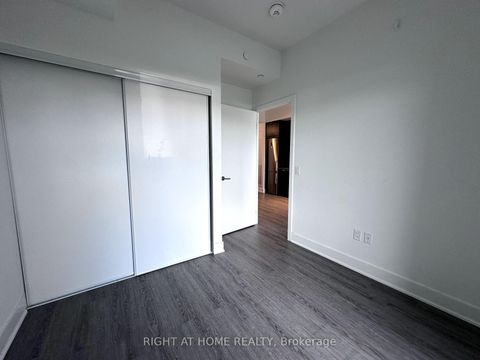 Photo 19 at 015 - 185 Deerfield Road, Central Newmarket, Newmarket