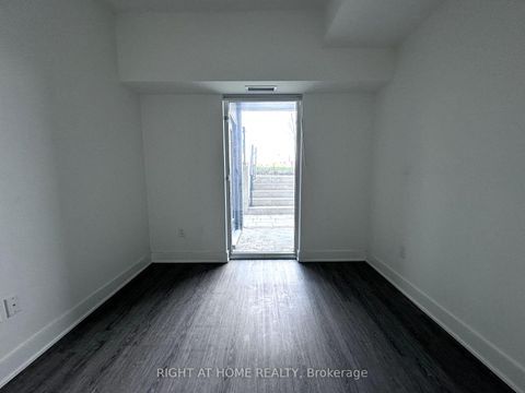 Photo 20 at 015 - 185 Deerfield Road, Central Newmarket, Newmarket