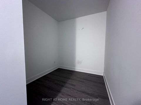 Photo 24 at 015 - 185 Deerfield Road, Central Newmarket, Newmarket