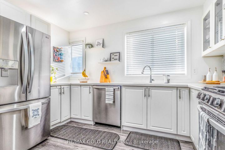 Photo 14 at 36 Garfield Crescent, Brampton North, Brampton