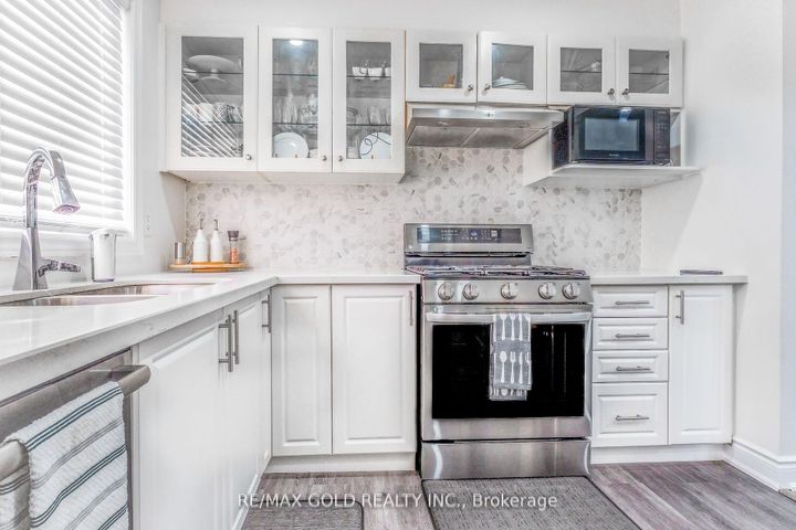 Photo 15 at 36 Garfield Crescent, Brampton North, Brampton