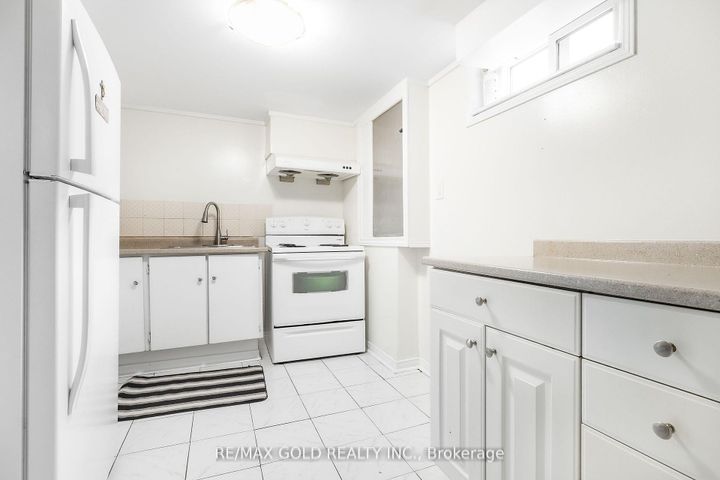 Photo 29 at 36 Garfield Crescent, Brampton North, Brampton