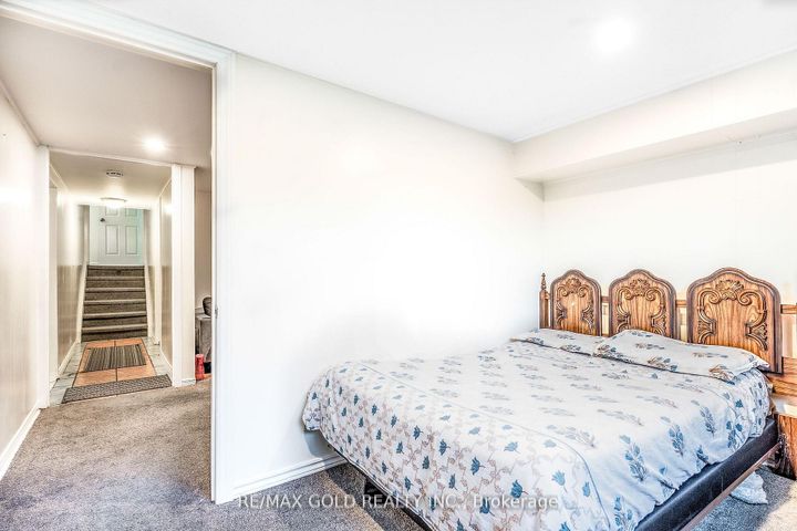 Photo 32 at 36 Garfield Crescent, Brampton North, Brampton