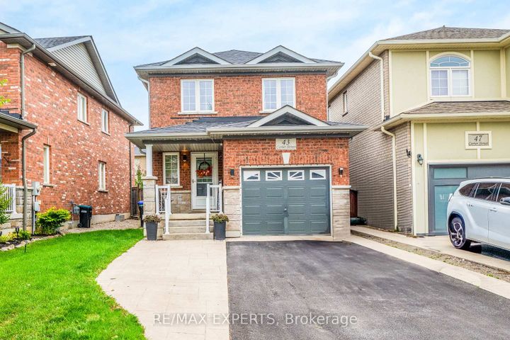 Photo 1 at 43 Carter Street, Bradford, Bradford West Gwillimbury