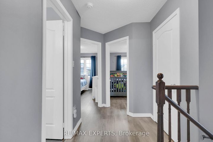 Photo 18 at 43 Carter Street, Bradford, Bradford West Gwillimbury