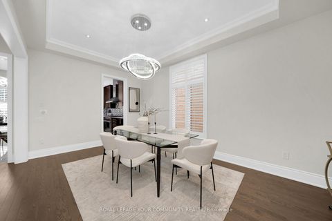 Photo 9 at 61 Ross Vennare Crescent, Kleinburg, Vaughan