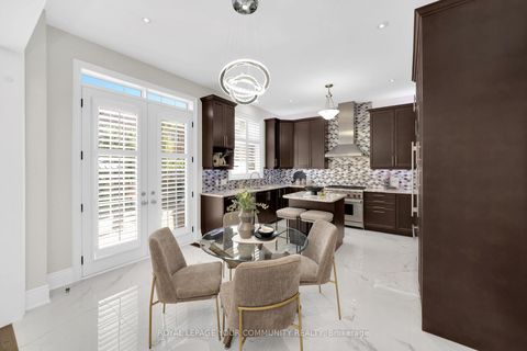 Photo 12 at 61 Ross Vennare Crescent, Kleinburg, Vaughan