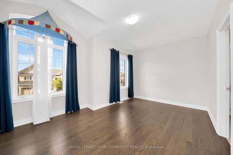 Photo 35 at 61 Ross Vennare Crescent, Kleinburg, Vaughan