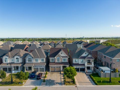 Photo 44 at 61 Ross Vennare Crescent, Kleinburg, Vaughan