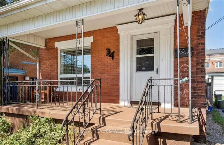 Photo 1 at 34 Cliff Avenue, Eastmount, Hamilton