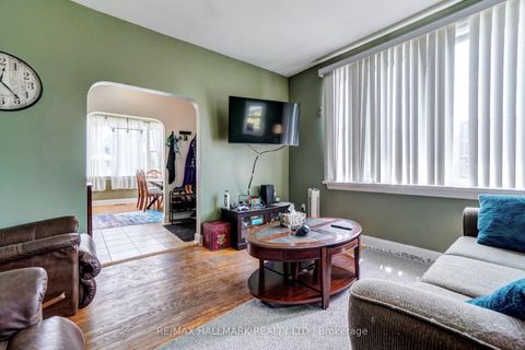 Photo 2 at 528 Big Bay Point Road, Painswick North, Barrie