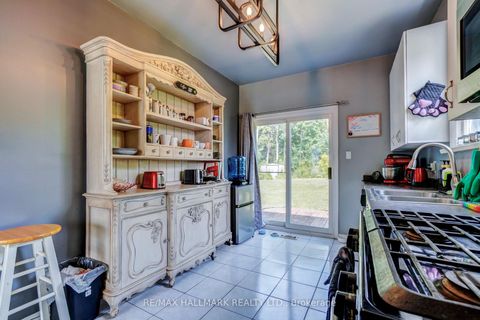 Photo 10 at 528 Big Bay Point Road, Painswick North, Barrie