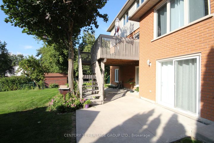 Photo 4 at 306 Simcoe Road, Bradford, Bradford West Gwillimbury
