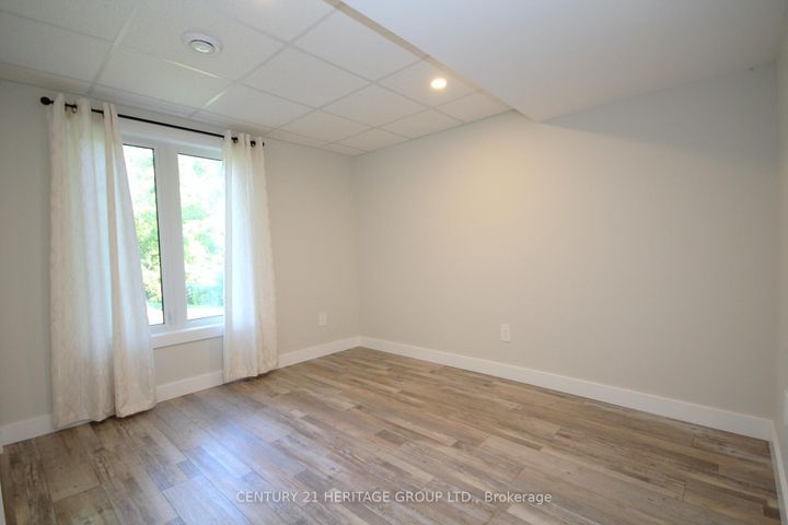 Photo 9 at 306 Simcoe Road, Bradford, Bradford West Gwillimbury