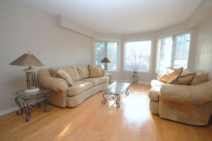 Photo 11 at 306 Simcoe Road, Bradford, Bradford West Gwillimbury