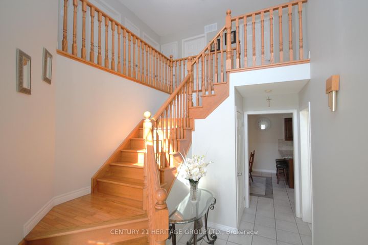 Photo 12 at 306 Simcoe Road, Bradford, Bradford West Gwillimbury