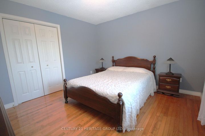 Photo 16 at 306 Simcoe Road, Bradford, Bradford West Gwillimbury