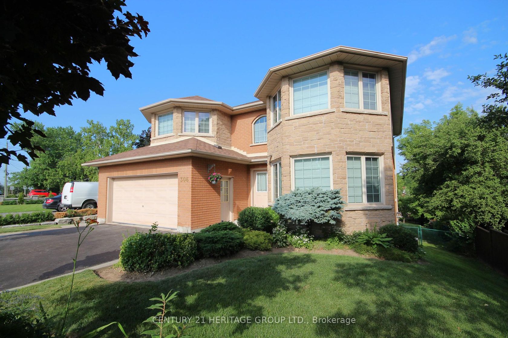 306 Simcoe Road, Bradford, Bradford West Gwillimbury 2