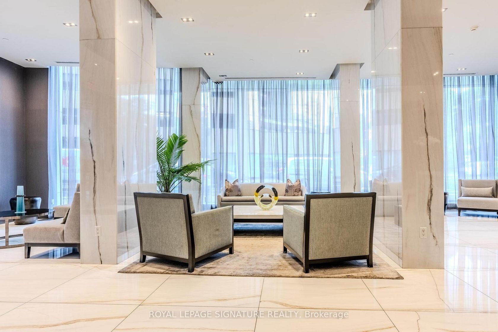 305 - 88 Davenport Road, Annex, Toronto 