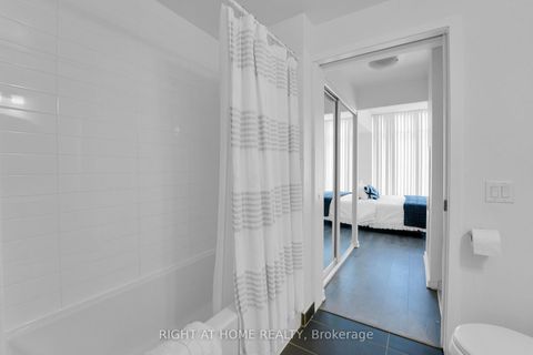 Photo 6 at 1414 - 105 THE QUEENSWAY, Swansea, Toronto