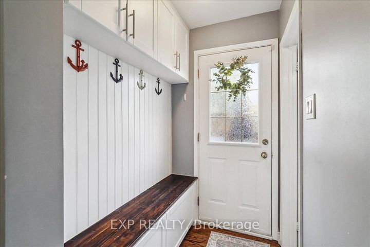 Photo 18 at 1923 Steepbank Crescent, Applewood, Mississauga
