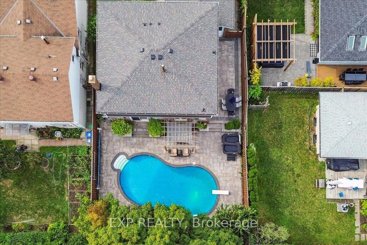 Photo 44 at 1923 Steepbank Crescent, Applewood, Mississauga