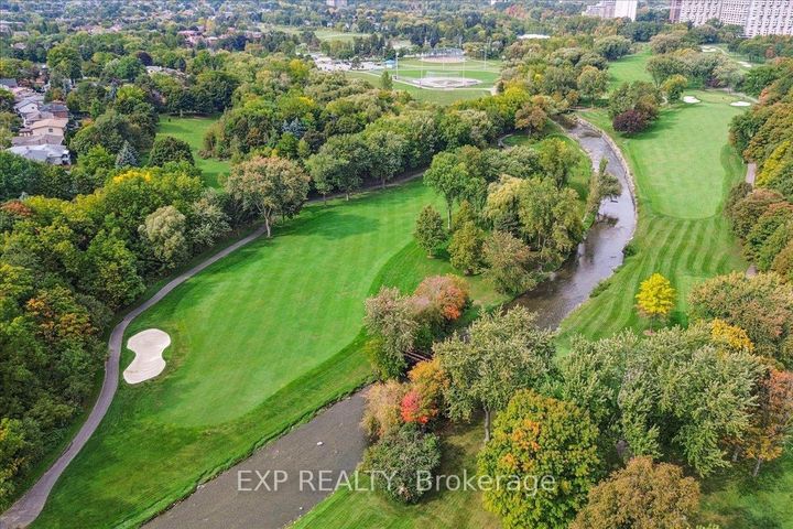 Photo 47 at 1923 Steepbank Crescent, Applewood, Mississauga