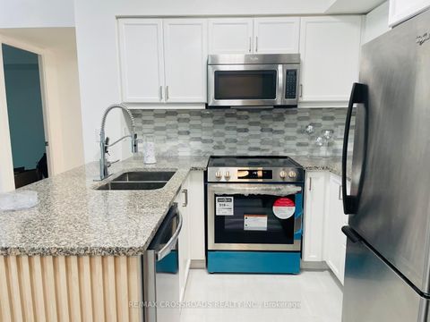 Photo 8 at 3207 - 19 Grand Trunk Crescent, Waterfront Communities C1, Toronto