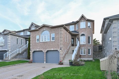 Photo 1 at 24 Tascona Court, Little Lake, Barrie Photo 1 at 24 Tascona Court, Little Lake, Barrie