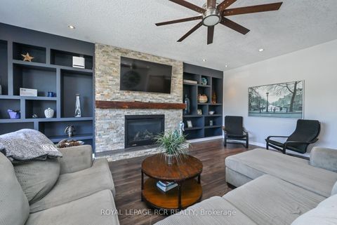 Photo 4 at 24 Tascona Court, Little Lake, Barrie
