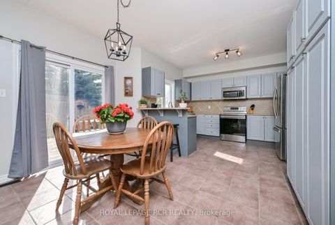 Photo 10 at 24 Tascona Court, Little Lake, Barrie