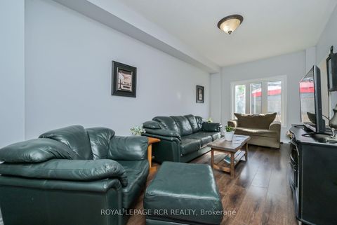 Photo 12 at 24 Tascona Court, Little Lake, Barrie