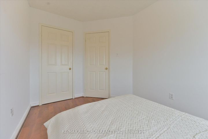 Photo 27 at 7 Via Cassia Drive, Amesbury, Toronto