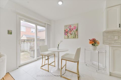 Photo 12 at 7 Via Cassia Drive, Amesbury, Toronto