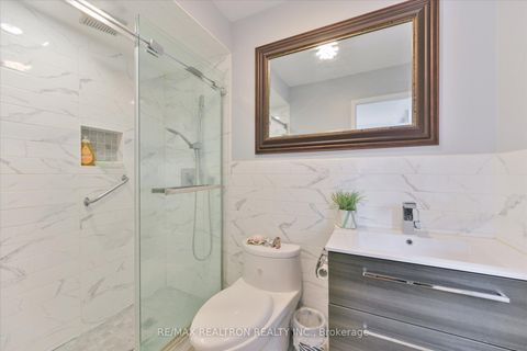 Photo 24 at 7 Via Cassia Drive, Amesbury, Toronto