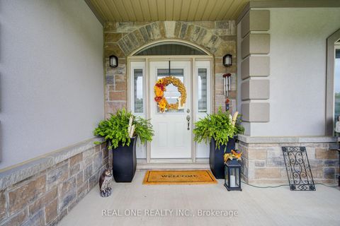 Photo 3 at 295 Sunnybrae Avenue, Stroud, Innisfil