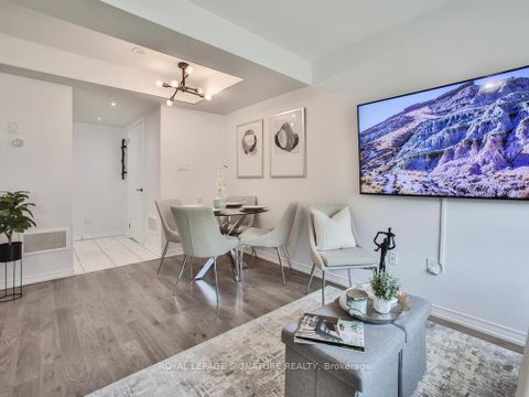 Photo 6 at 232 - 7 Applewood Lane, Etobicoke West Mall, Toronto