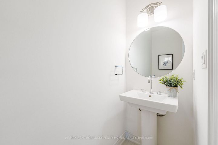 Photo 25 at 36 Creekvalley Lane, Angus Glen, Markham