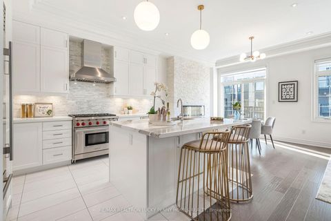 Photo 5 at 36 Creekvalley Lane, Angus Glen, Markham