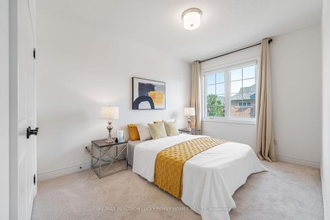 Photo 33 at 36 Creekvalley Lane, Angus Glen, Markham